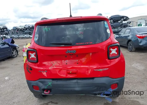 2020 Jeep Renegade Trailhawk 4X4 из США, поврежденный, VIN ZACNJBC11LPM06612